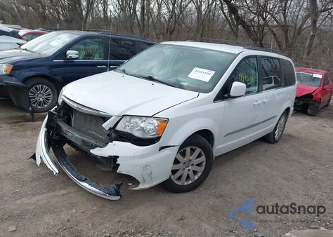 2016 Chrysler Town & Country Touring z USA, uszkodzony, nr VIN 2C4RC1BG8GR289143